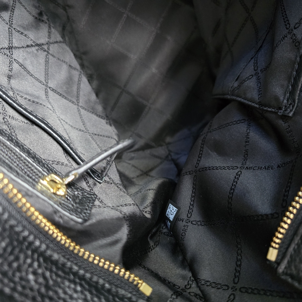 Michael Kors Black Leather Structured Tote - Picture 14 of 16